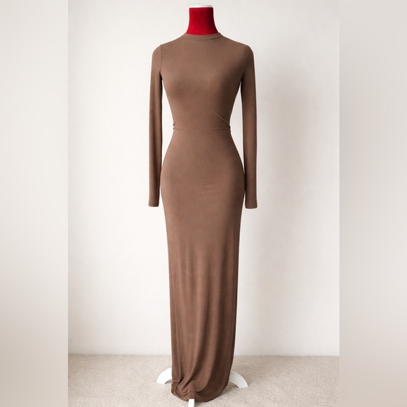 SKIMS Brown Ribbed Long Sleeve Soft Lounge Maxi Dress Size M NWOT - Picture 2 of 4